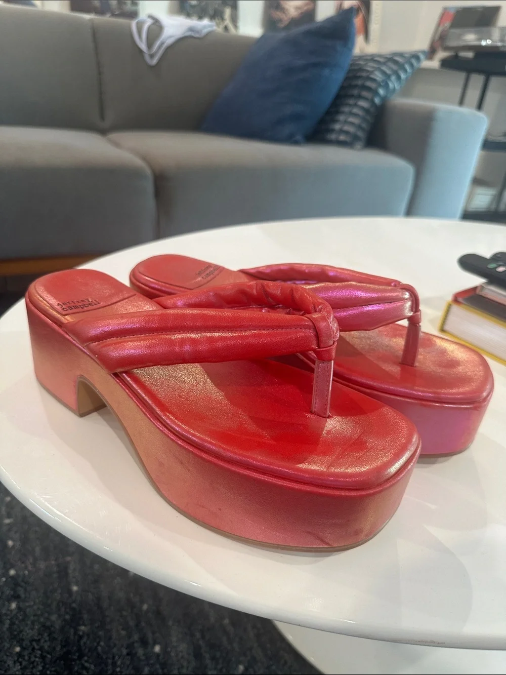 RARE Jeffrey Campbell Luau Pink Iridescent Platform Thong Sandals Size 10